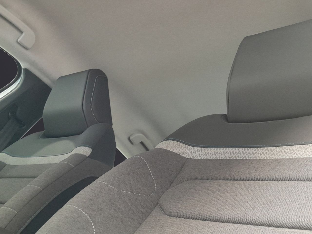 Citroën C4 PureTech 130 S&S 6v Feel Pack - Foto 16