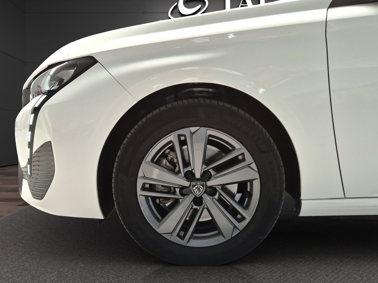 Peugeot 308 5P Active Pack BlueHDi 130 S&S EAT8 - Foto 21