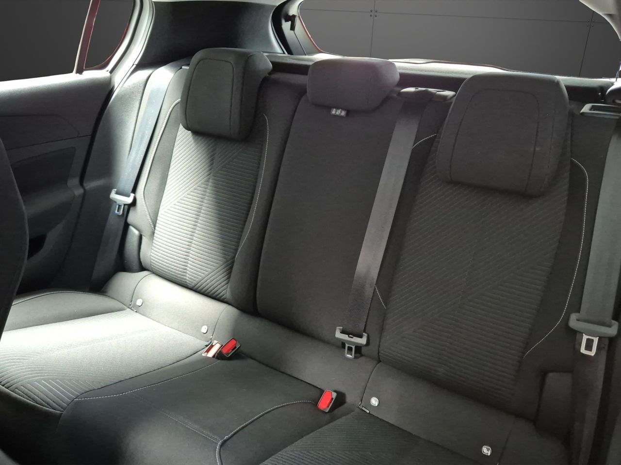 Peugeot 308 5P Active Pack BlueHDi 130 S&S EAT8 - Foto 12