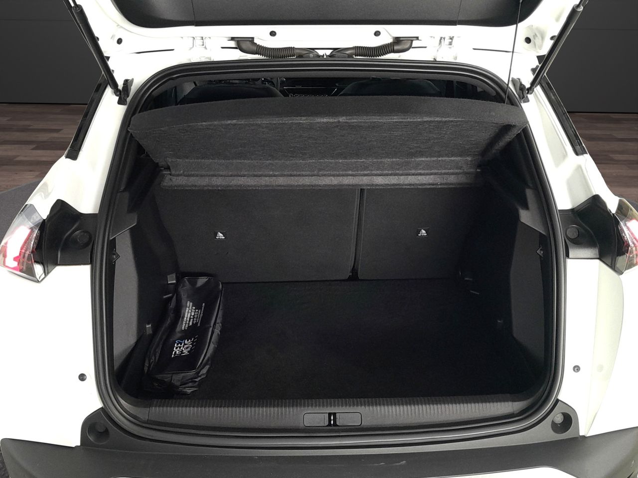 Peugeot 2008 Allure Puretech 100 S&S 6 Vel. MAN - Foto 20