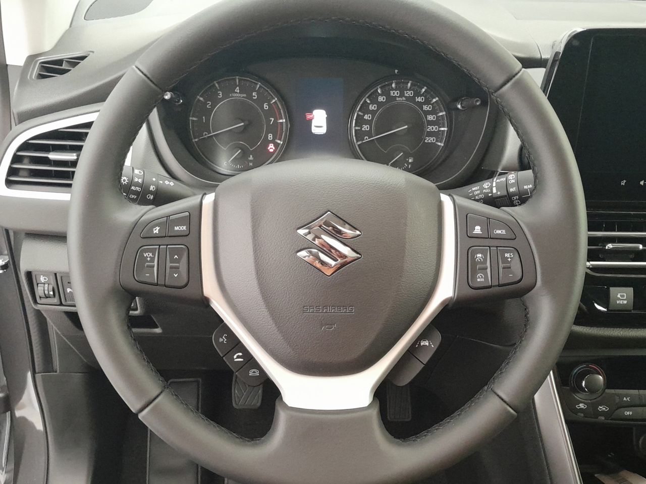 Suzuki SCross 1.4T S3 Mild Hybrid - Foto 11