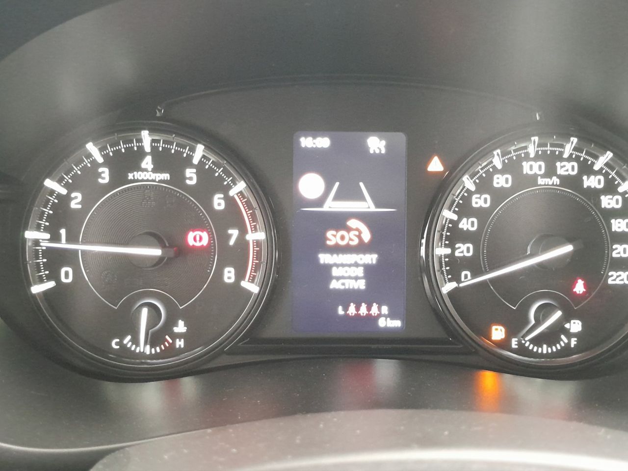 Suzuki SCross 1.4T S3 Mild Hybrid - Foto 12