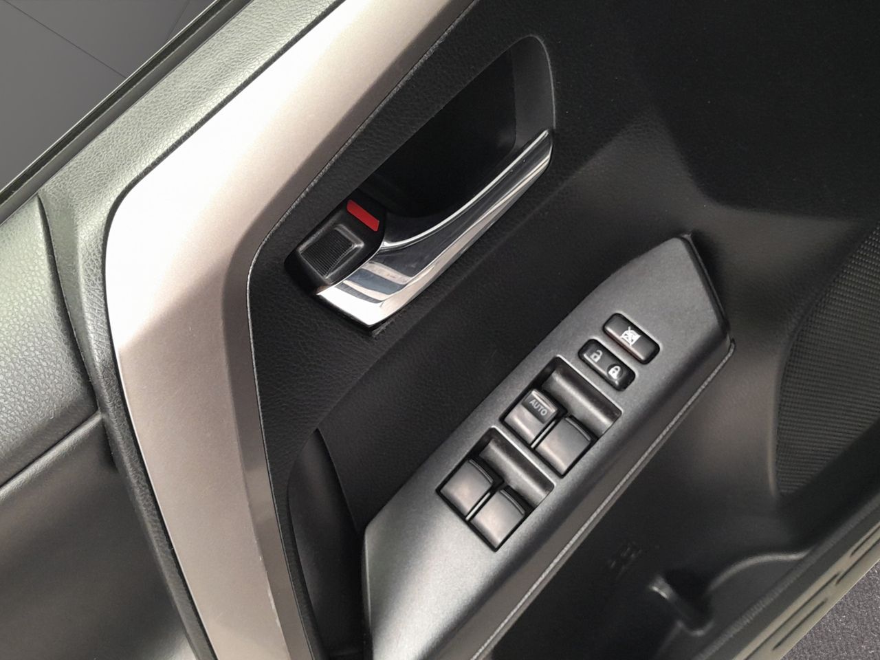 Toyota Rav4 2.5l hybrid 4WD Advance - Foto 19