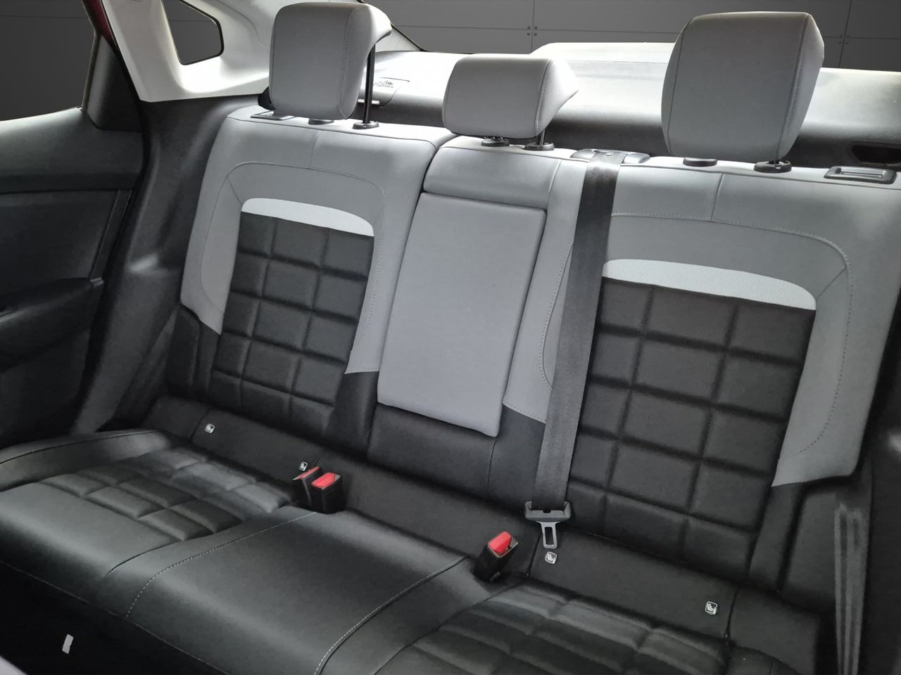 Citroën C4 X Hybrid 145 ë-DCS6 Max - Foto 16