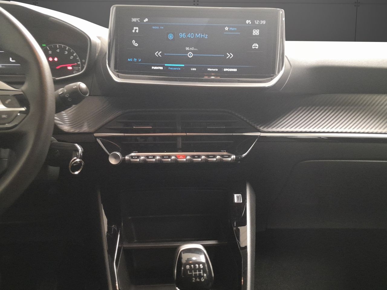 Peugeot 208 Style Gasolina 100 S&S 6 Vel MAN - Foto 18