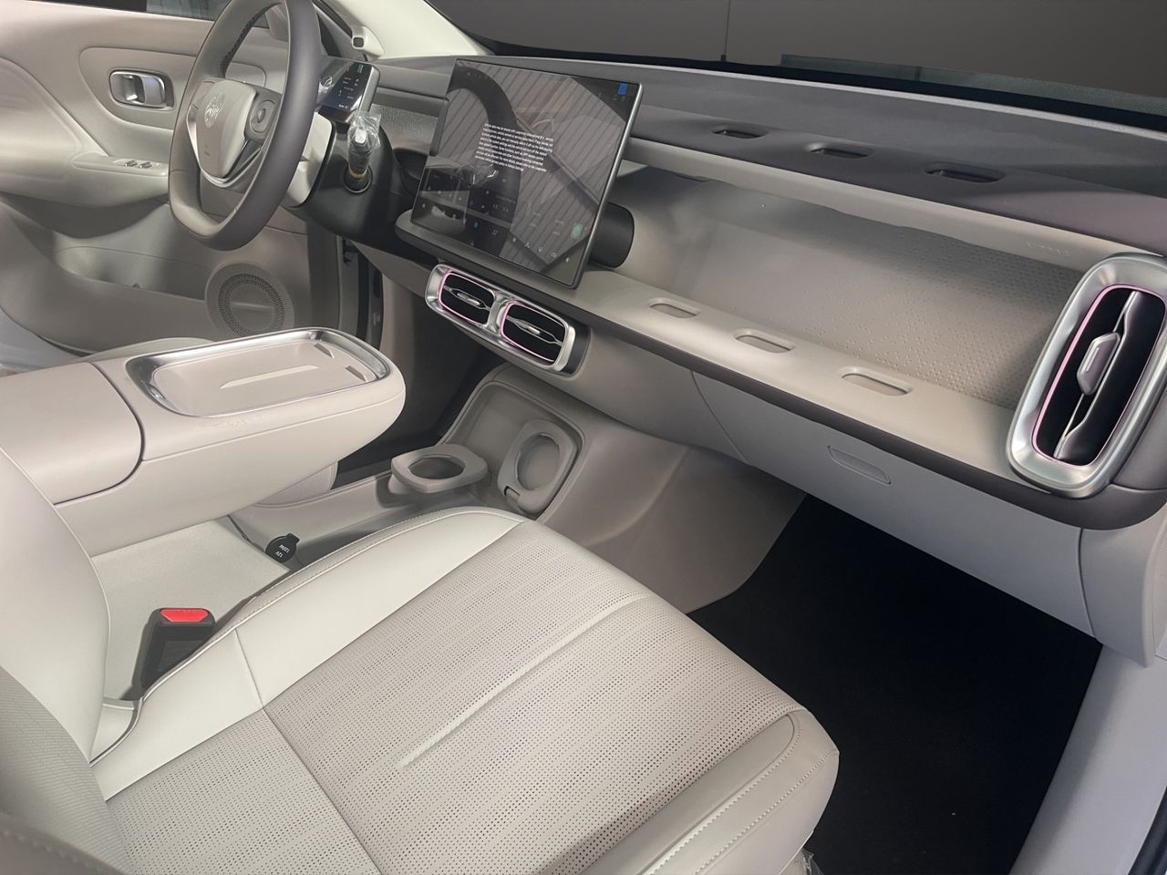 Leapmotor B10 B10 REEV 18.8 kWh Design Auto - Foto 22