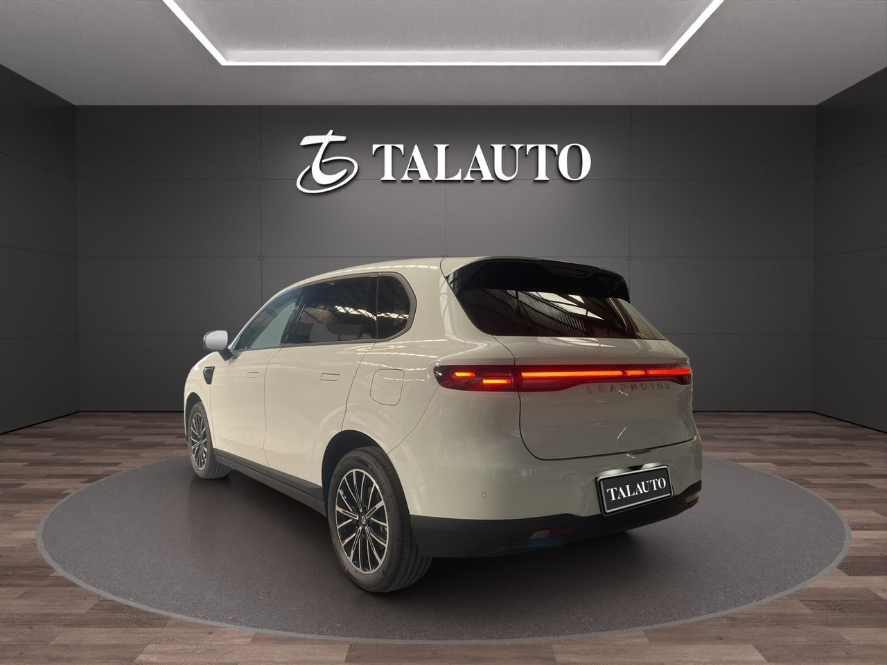 Leapmotor B10 B10 REEV 18.8 kWh Design Auto - Foto 4