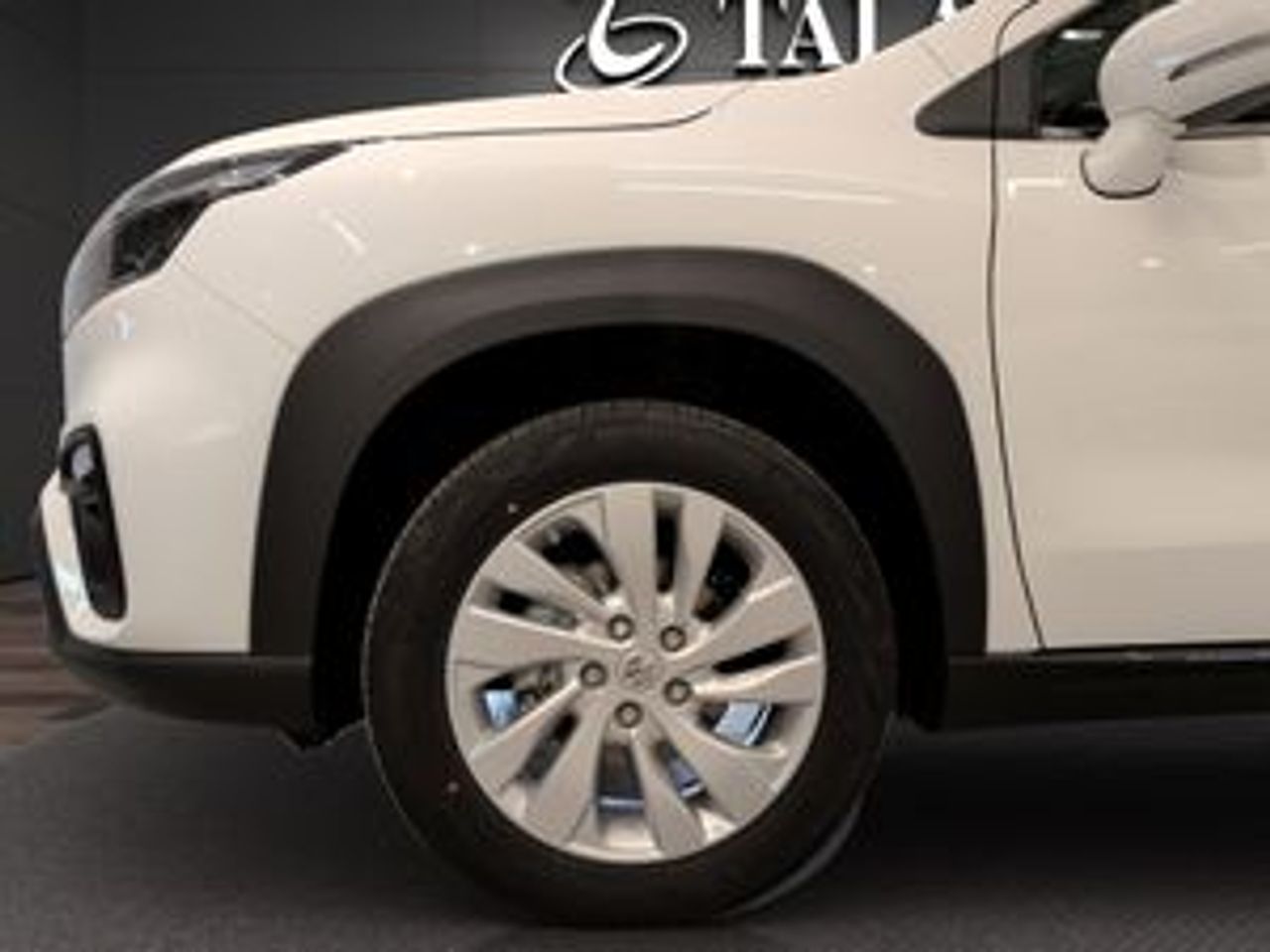 Suzuki SCross 1.4T S2 Mild Hybrid - Foto 8