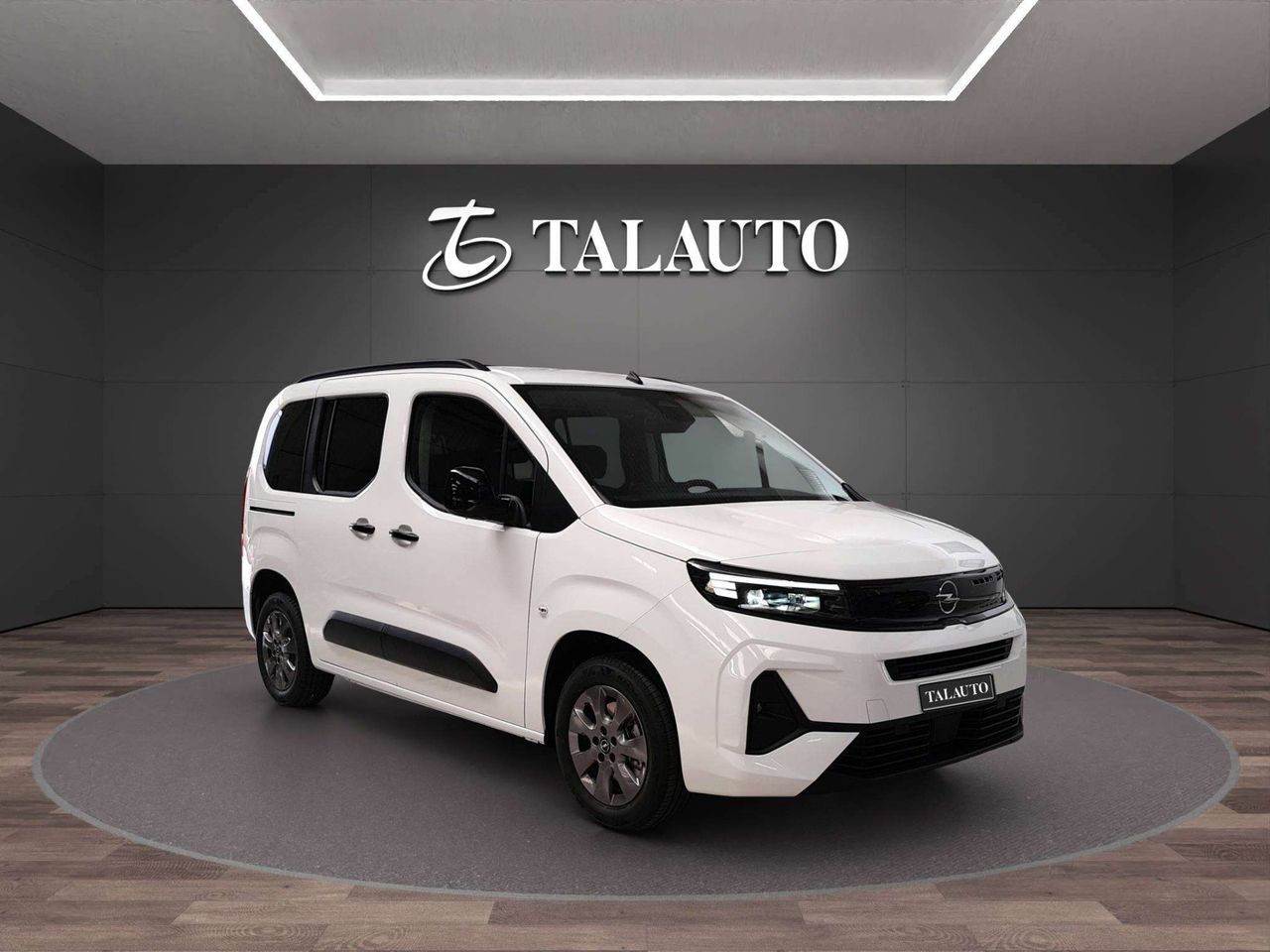 Opel Combo 100 Cv 1.5 Td S/S MT6 €6.4 - Foto 8