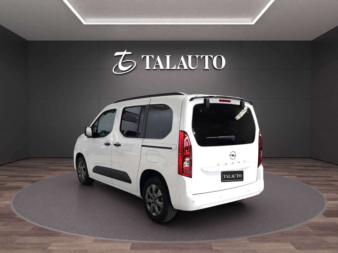 Opel Combo 100 Cv 1.5 Td S/S MT6 €6.4 - Foto 4