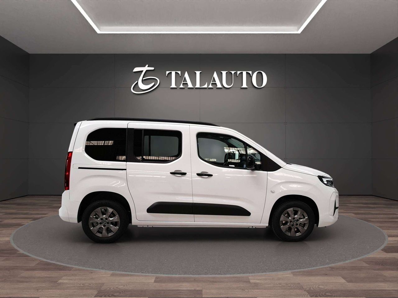 Opel Combo 100 Cv 1.5 Td S/S MT6 €6.4 - Foto 7