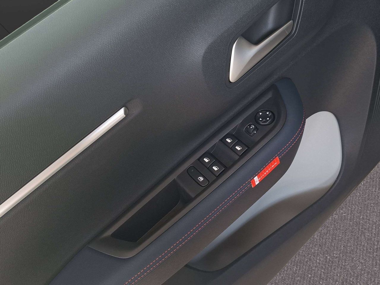 Citroën C3 Aircross Hybrid 145 ë-DCS6 Collection - Foto 12