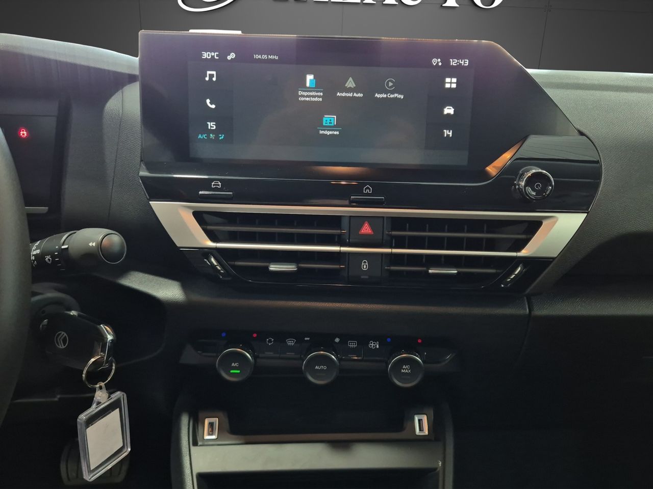 Citroën C4 Hybrid 136 e-DCS6 Plus - Foto 17