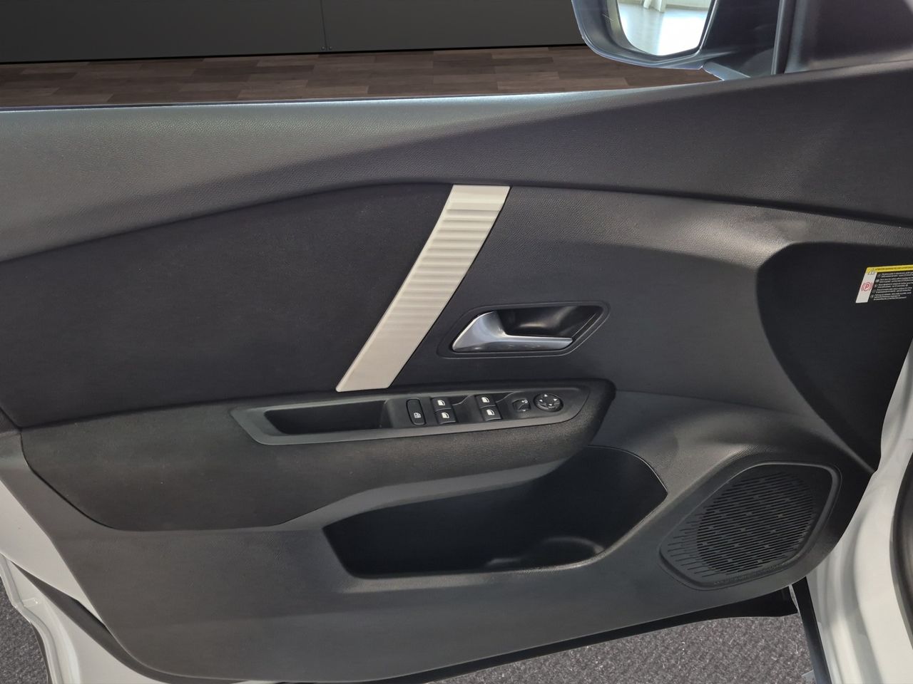 Citroën C4 Hybrid 136 e-DCS6 Plus - Foto 20