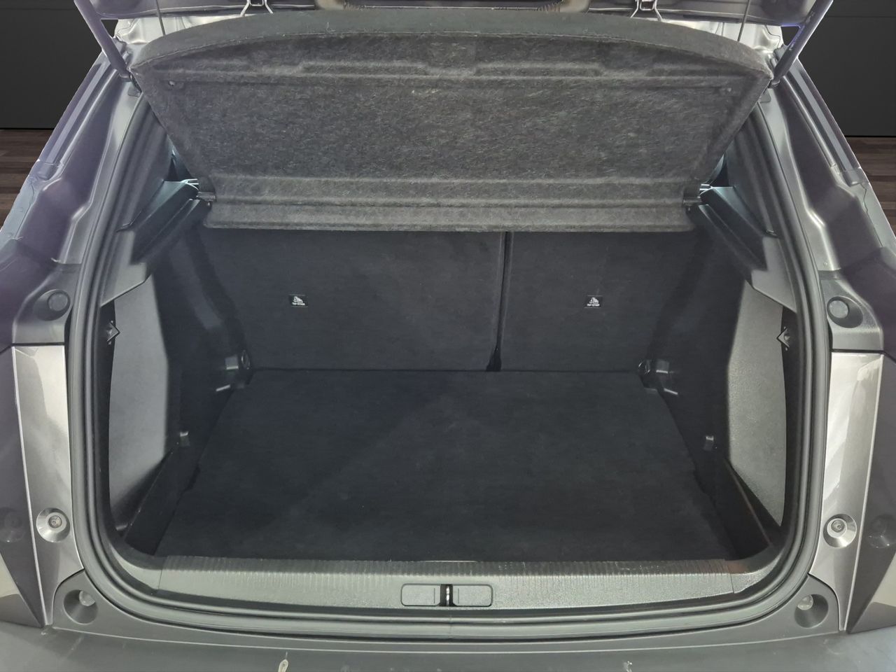 Peugeot 2008 Active Pack BlueHDI 81kW (110CV) - Foto 20