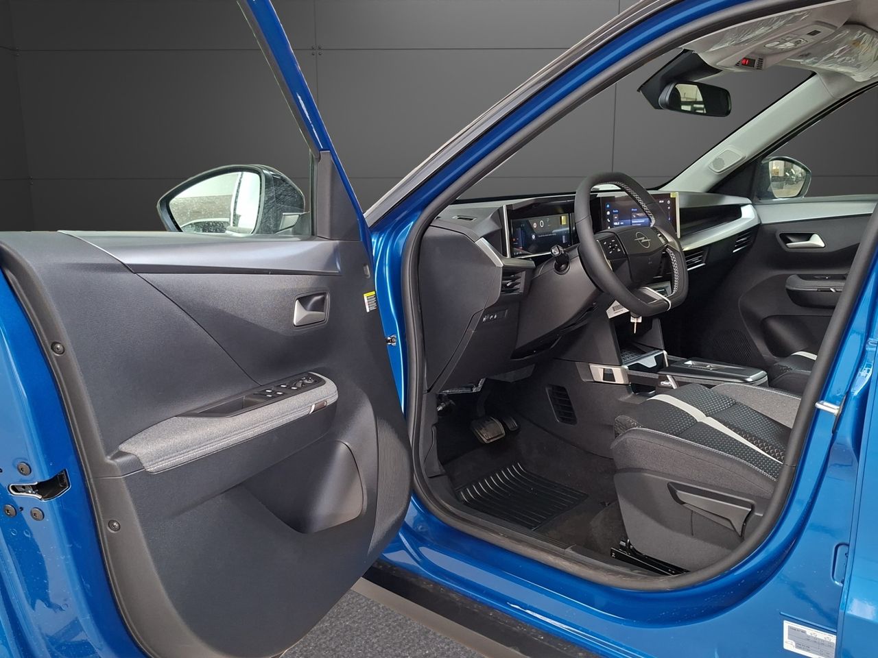Opel Frontera 1.2T XHT Hybrid eDCT6 81kW GS - Foto 11