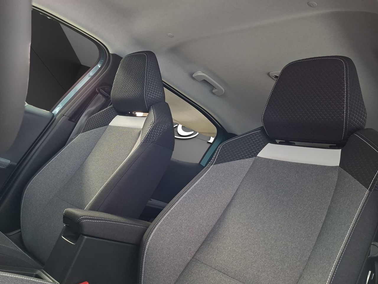 Opel Frontera 1.2T XHT Hybrid eDCT6 81kW GS - Foto 15