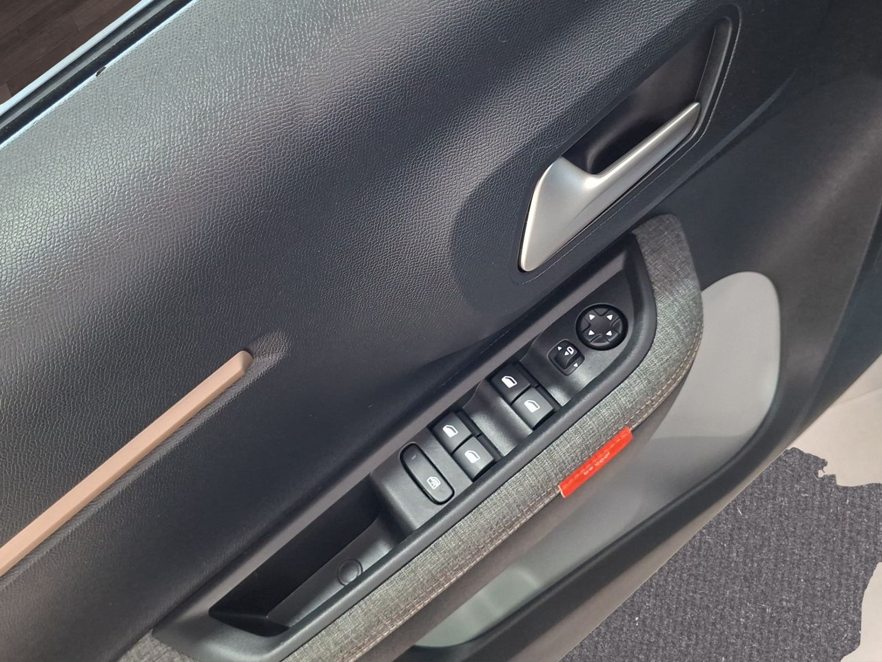 Citroën C3 Aircross Hybrid 145 ë-DCS6 PLUS - Foto 12