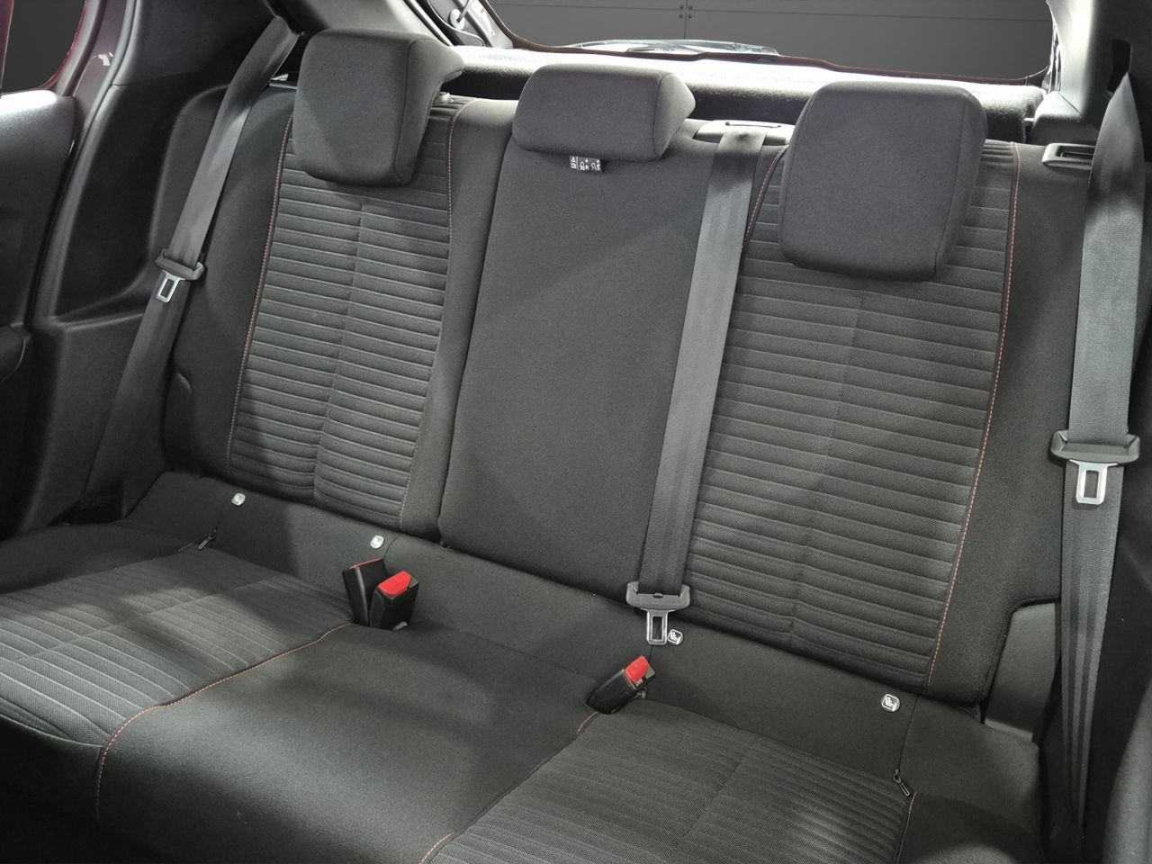 Peugeot 208 BlueHDi 73kW (100CV) Active Pack - Foto 12