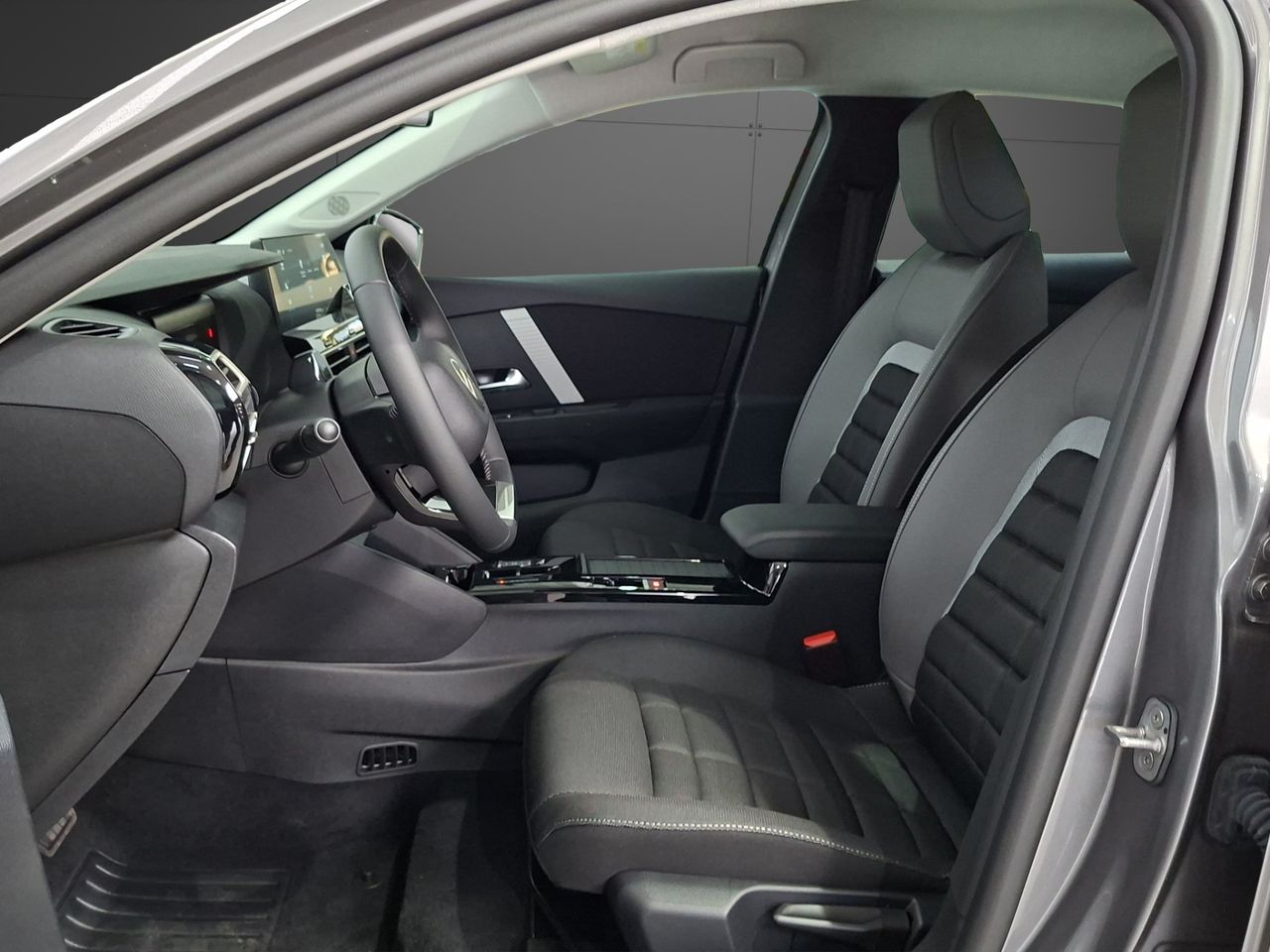 Citroën C4 Hybrid 110 ë-DCS6 Plus - Foto 10