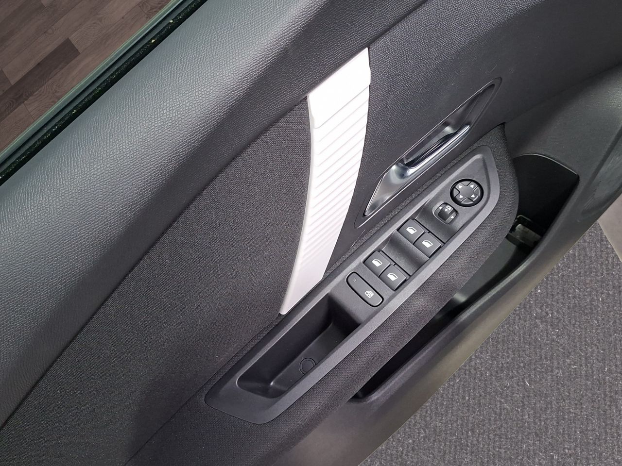 Citroën C4 Hybrid 110 ë-DCS6 Plus - Foto 12