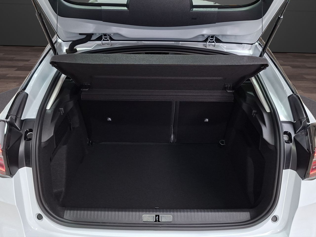 Citroën C4 Hybrid 110 ë-DCS6 Plus - Foto 13