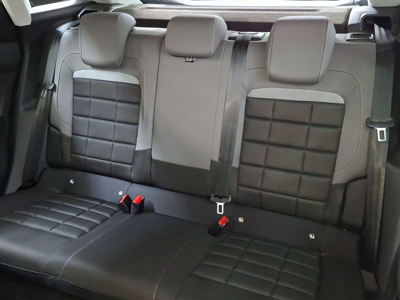 Citroën C4 Hybrid 110 ë-DCS6 Plus - Foto 16
