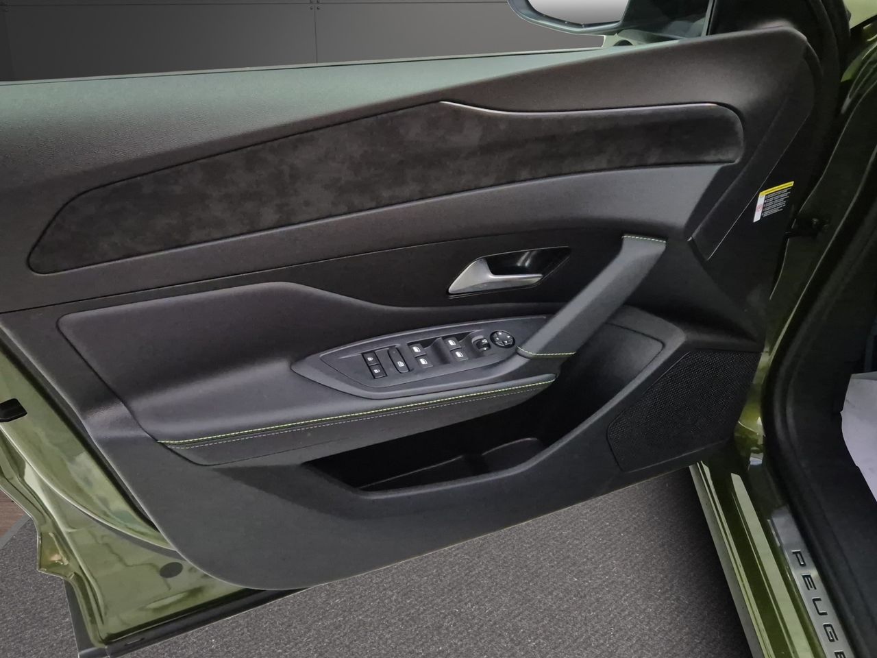 Peugeot 408 408 GT HYBRID 145 eDCS6 - Foto 21