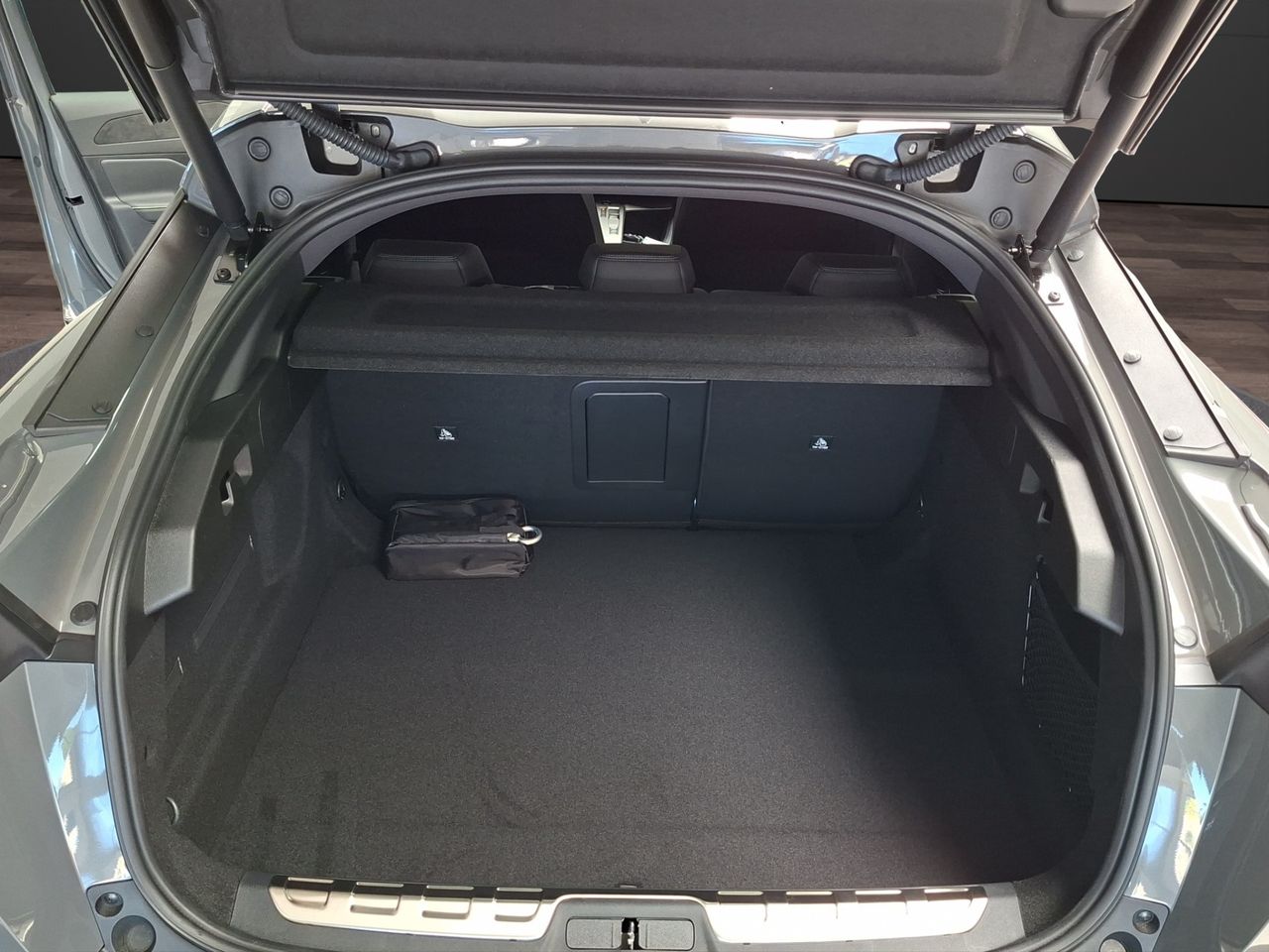 Peugeot 408 408 GT HYBRID 145 eDCS6 - Foto 22
