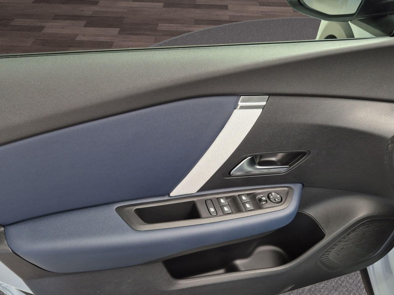 Citroën C4 Hybrid 145 ë-DCS6 Collection - Foto 21
