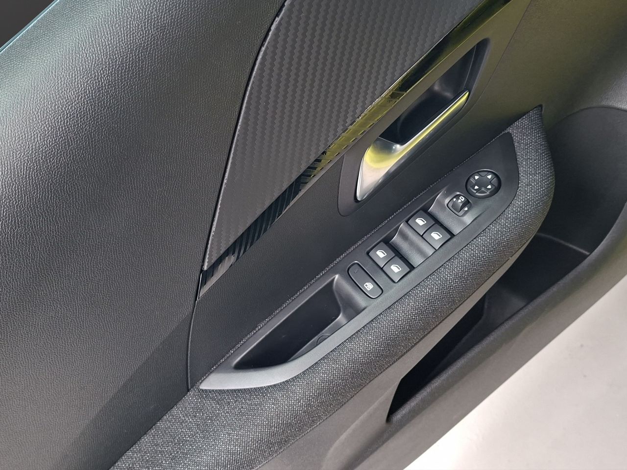 Peugeot 208 Edition Turbo 100 S&S 6 Vel MAN - Foto 21
