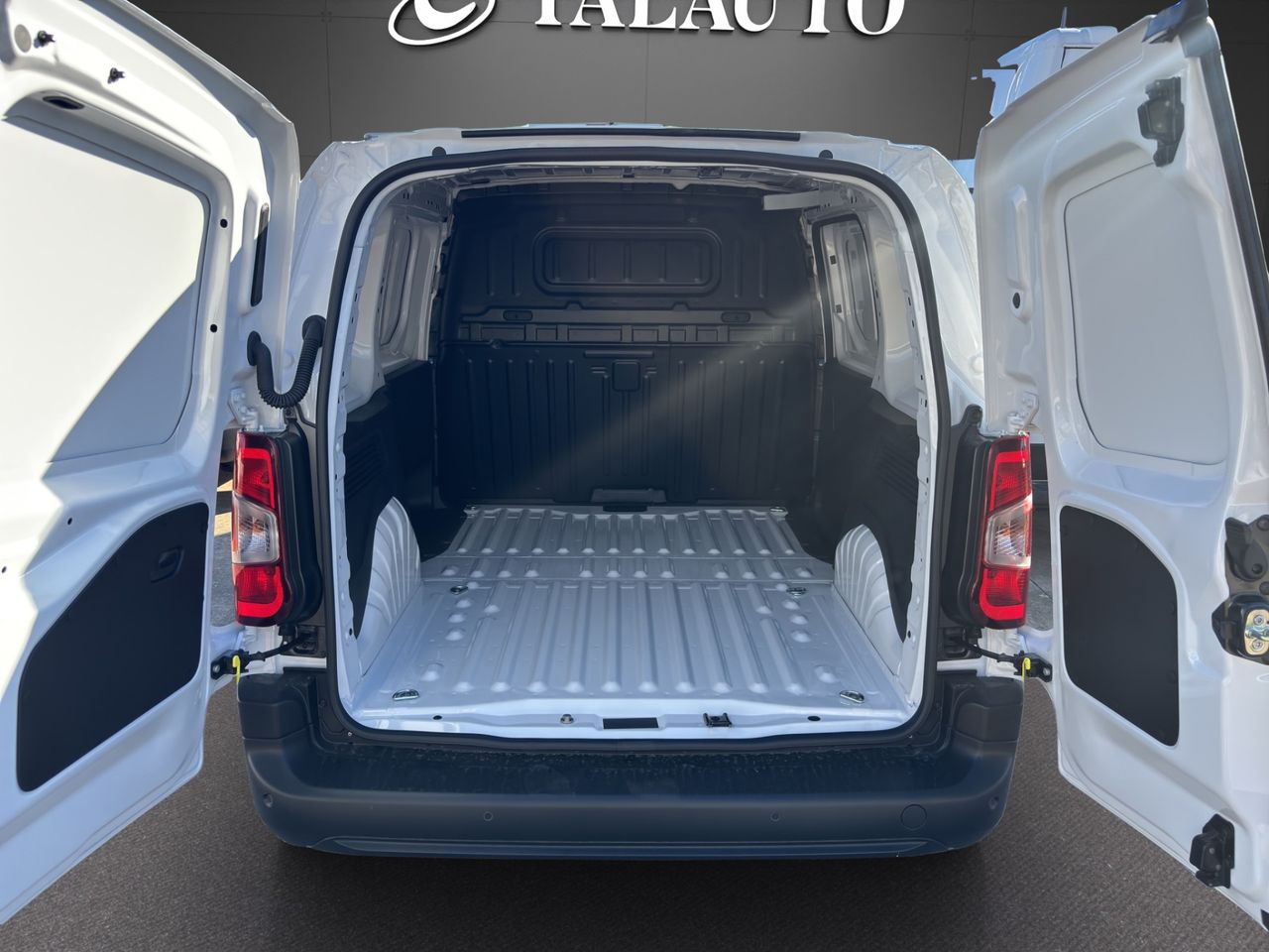 Opel Combo 100 Cv 1.5 Td S/S MT6 €6.4 - Foto 21