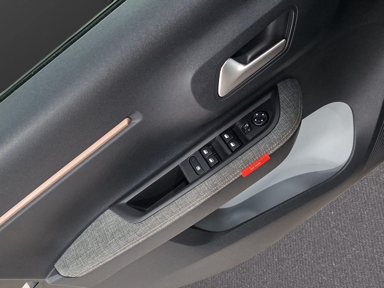 Citroën C3 Aircross Hybrid 145 ë-DCS6 PLUS - Foto 21