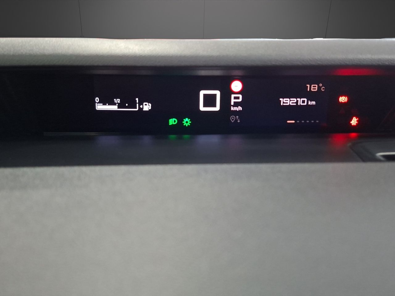 Citroën C3 Aircross Hybrid 145 ë-DCS6 PLUS - Foto 15