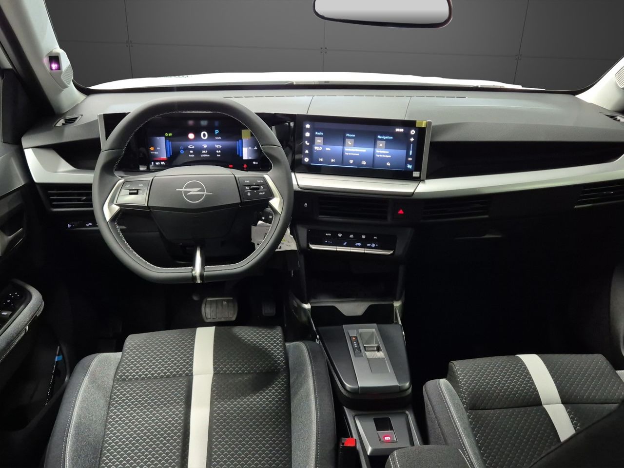 Opel Frontera 1.2T XHT Hybrid eDCT6 81kW GS - Foto 13