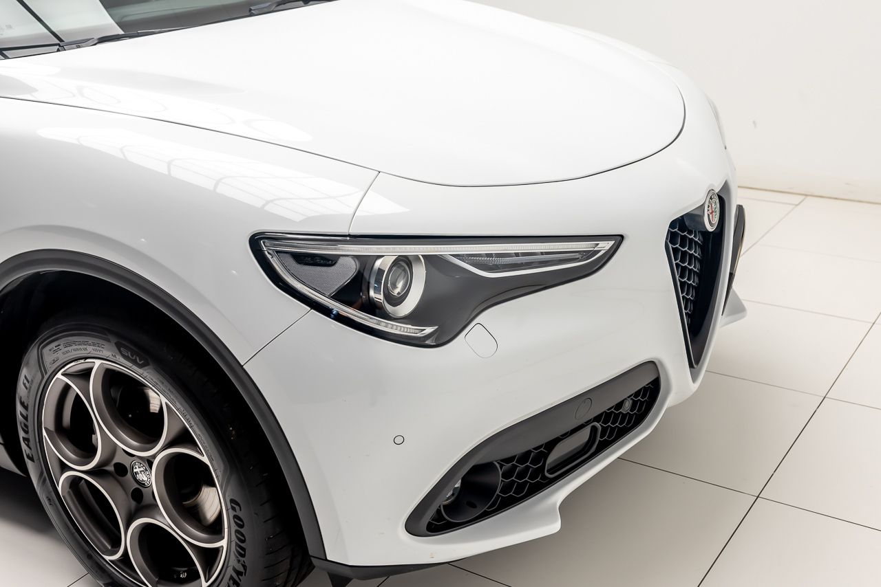 Alfa Romeo Stelvio Q4 SPRINT 2.1 TD 190 CV AT8 5P - Foto 2