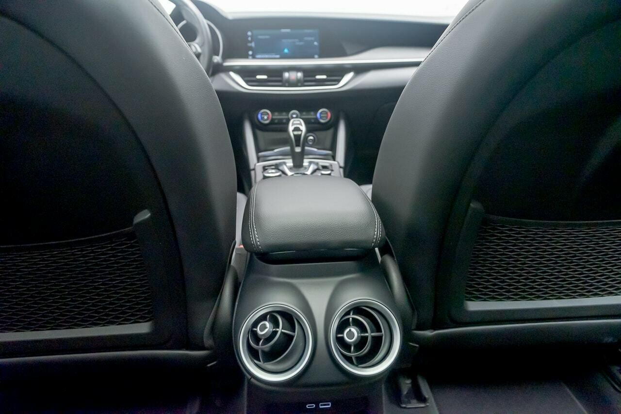 Alfa Romeo Stelvio TI 2.2 D TURBO 210 CV AUTO 4WD 5P - Foto 2