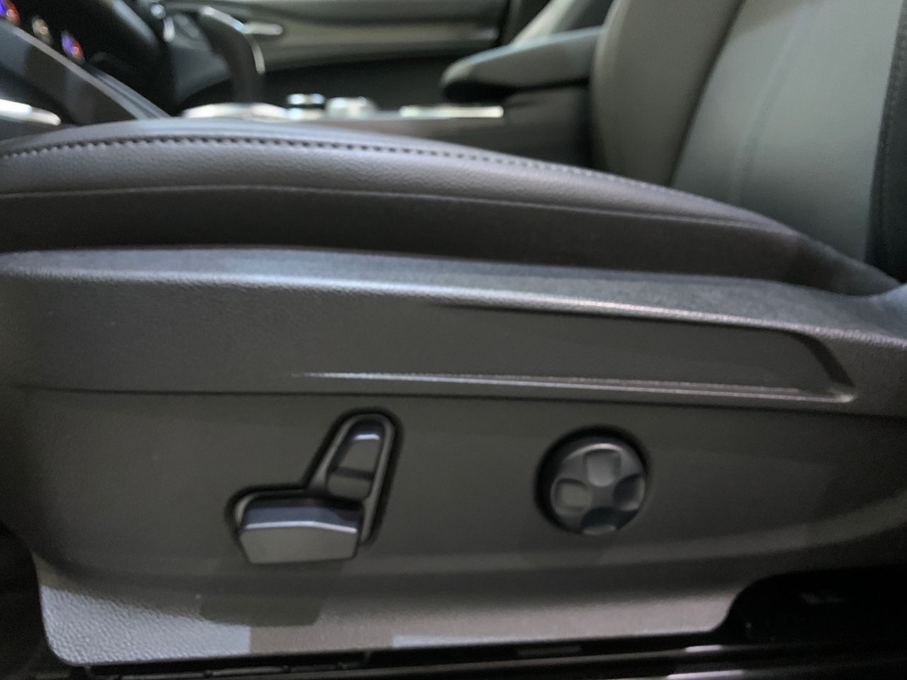 Alfa Romeo Stelvio TI 2.2 D TURBO 210 CV AUTO 4WD 5P - Foto 2