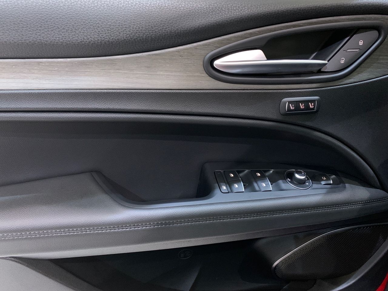 Alfa Romeo Stelvio TI 2.2 D TURBO 210 CV AUTO 4WD 5P - Foto 2