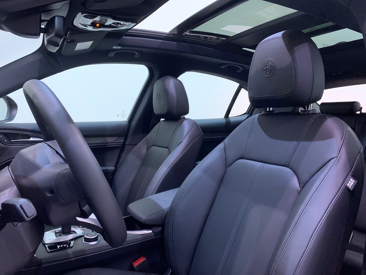 Alfa Romeo Stelvio TI 2.2 D TURBO 210 CV AUTO 4WD 5P - Foto 2