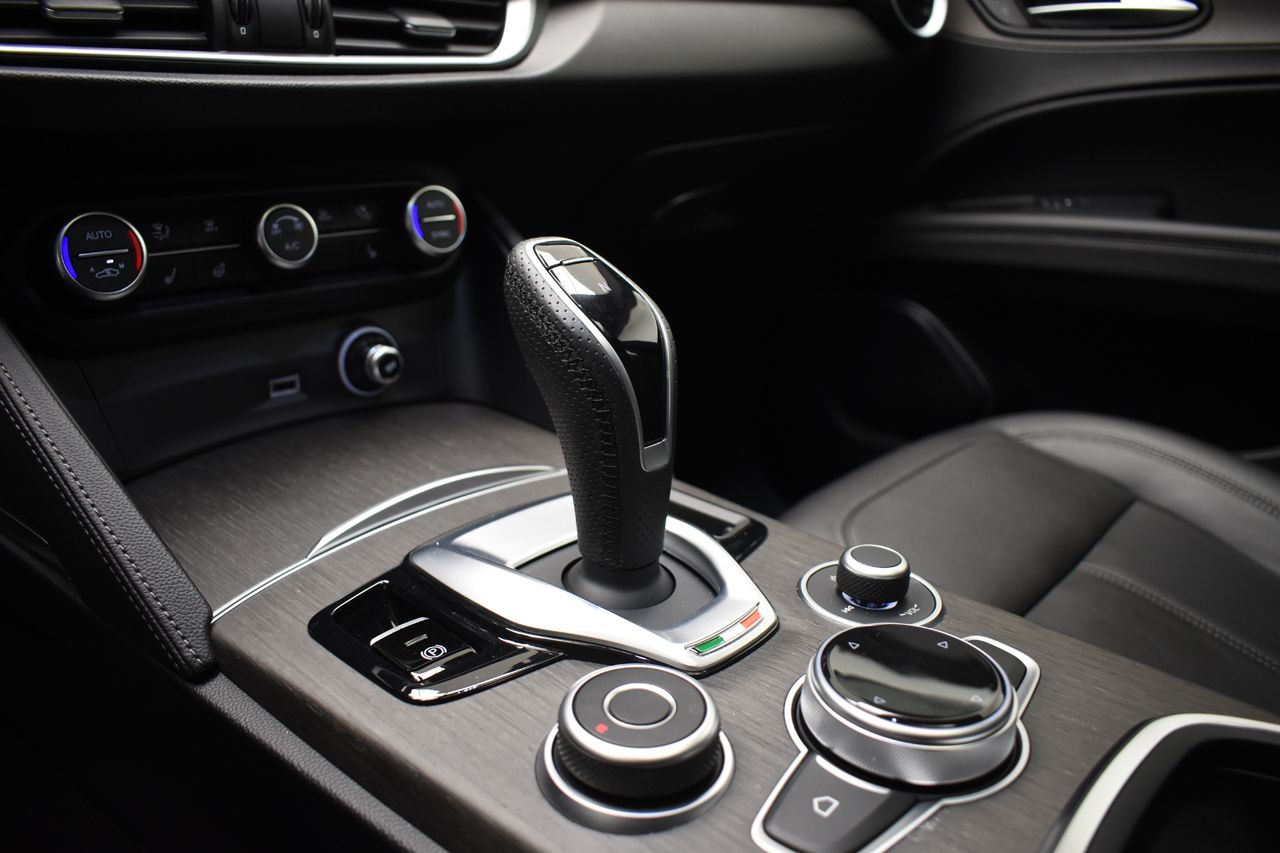 Alfa Romeo Stelvio VELOCE 2.1 TD TURBO 210 CV AUTO 4WD 5P - Foto 2