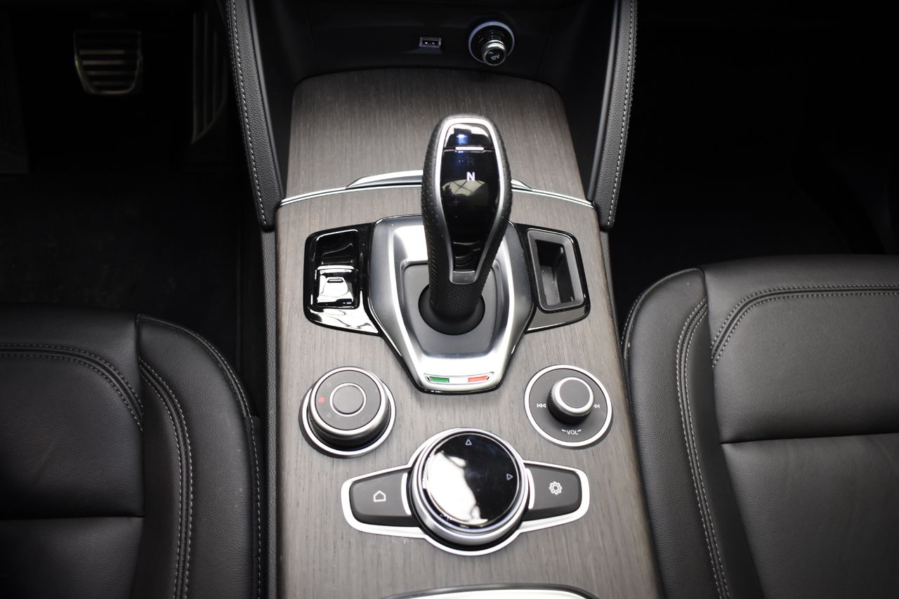 Alfa Romeo Stelvio VELOCE 2.1 TD TURBO 210 CV AUTO 4WD 5P - Foto 2