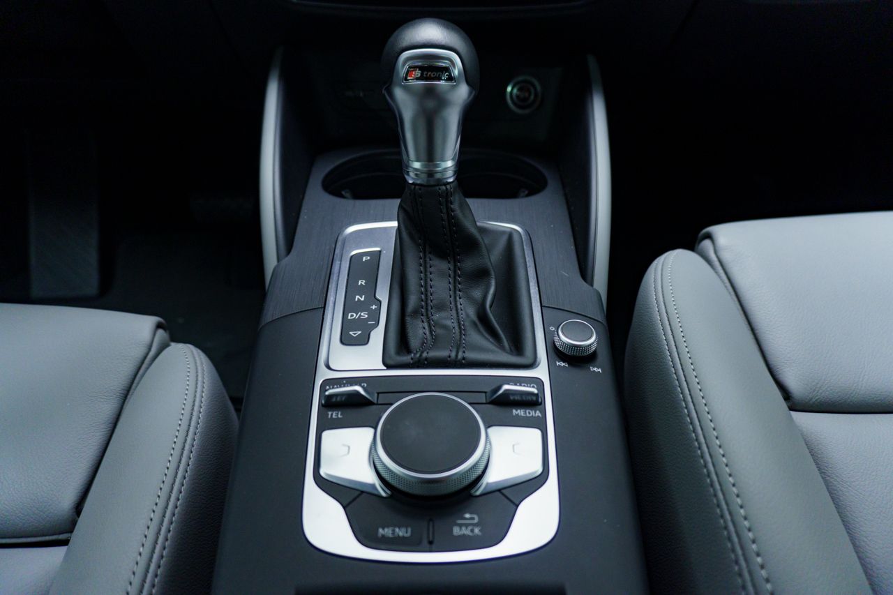 Audi A3 Design 35 TFSI 110kW S tronic Sportback 150 CV AUTO - Foto 2