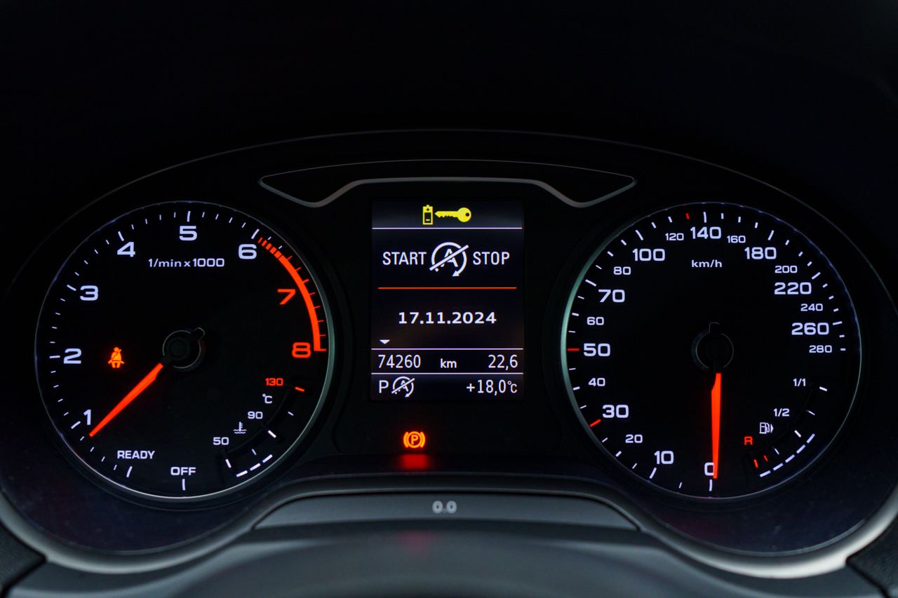 Audi A3 Design 35 TFSI 110kW S tronic Sportback 150 CV AUTO - Foto 2