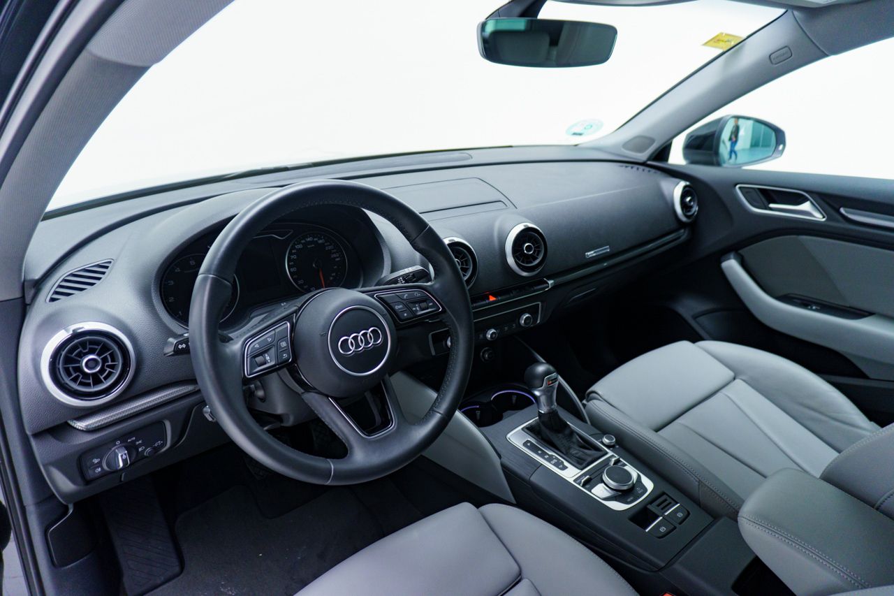 Audi A3 Design 35 TFSI 110kW S tronic Sportback 150 CV AUTO - Foto 2