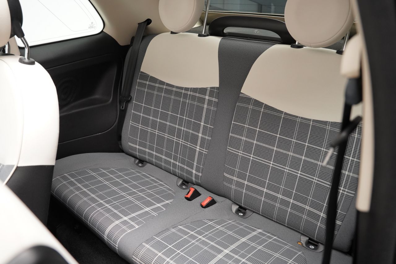 Fiat 500 CABRIO LOUNGE 1.2 69 CV 2P - Foto 2
