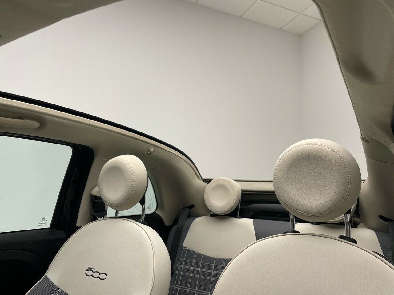 Fiat 500 CABRIO LOUNGE 1.2 69 CV 2P - Foto 2