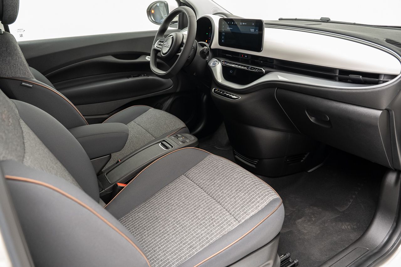 Fiat 500 ICON BEV 42KWH 118 CV 4P - Foto 2