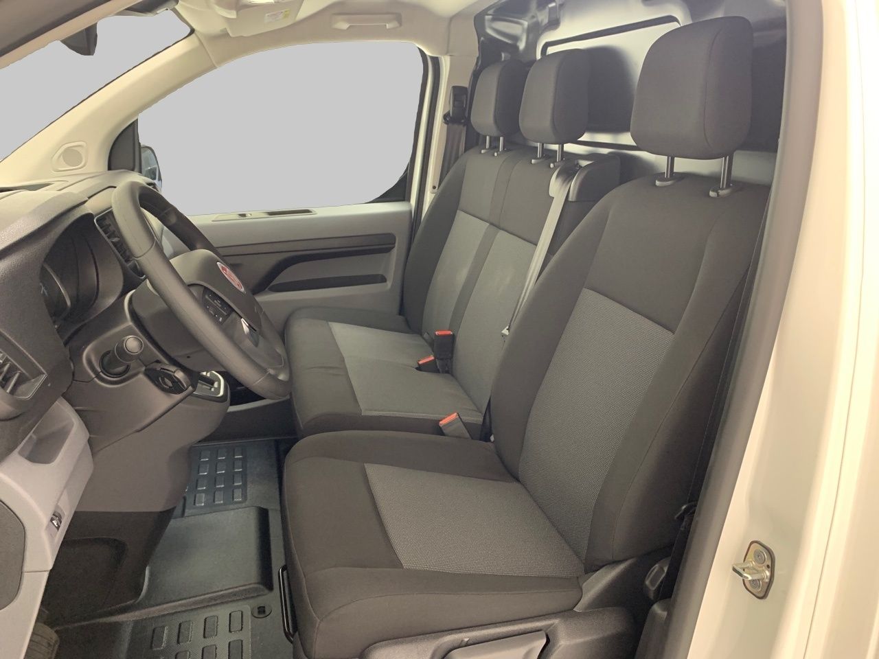 Fiat Scudo SCUDO L2 BASE BEV 75 KWH 136 CV 4P - Foto 2