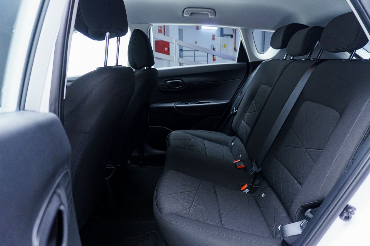 Hyundai Bayon 1.2 MPI MAXX 84 5P - Foto 2